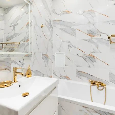 Pytlasinskiego 16 By Homeprime Apartment *